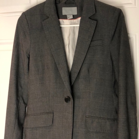 Blazer - Picture 2 of 4